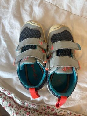 Shoes Plae hiking shoes size 9
